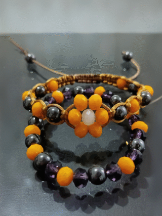 Pulseira com pedra hematita para proteção energética.