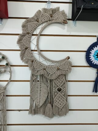 Lua em Macramé