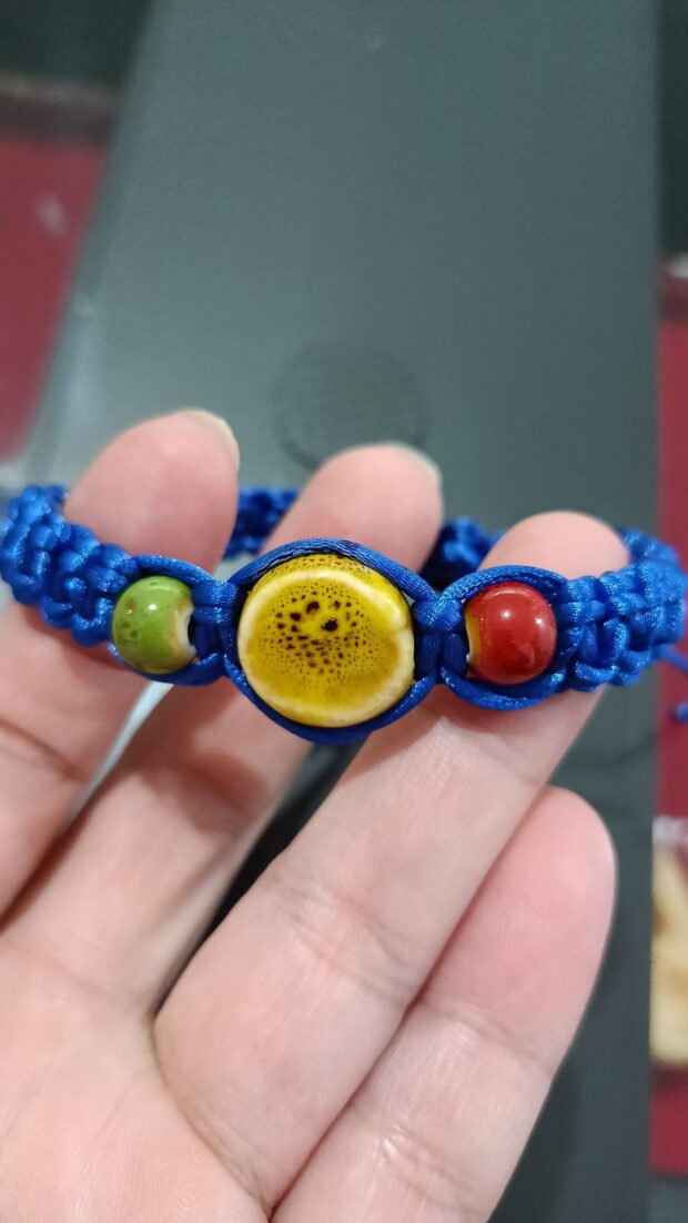 Pulseira de Macramé TEA com Pedras - Imagem 4
