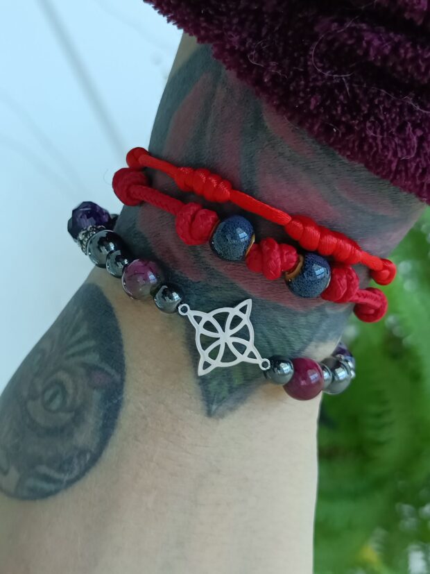Pulseira Nó  da Bruxa com pedra Hematita - Imagem 2