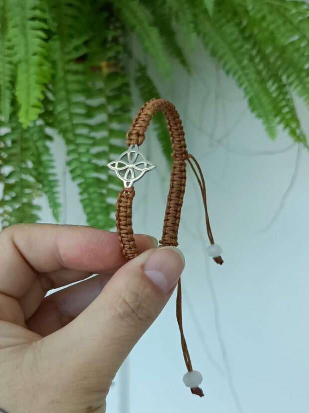 Pulseira Nó da Bruxa com Macramé - Imagem 3
